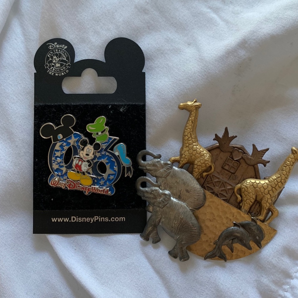 Disney Pin, Mickey Mouse